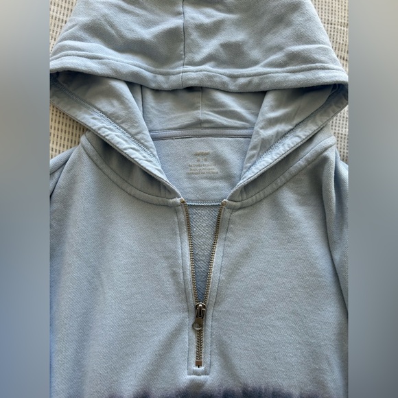 Aerie tie-dye blue sweatsuit (cropped sweater and matching joggers) - Picture 7 of 7